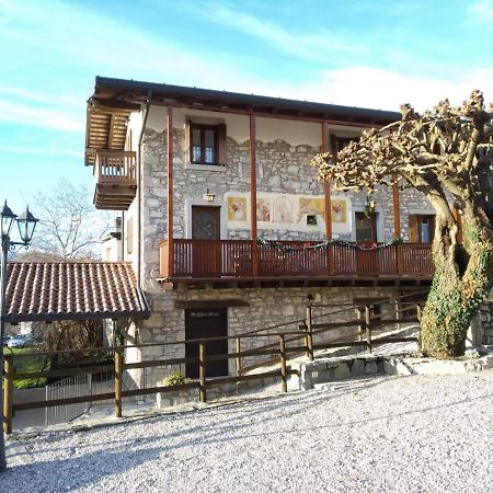 La Dolce Vita Clastra Luaran gambar