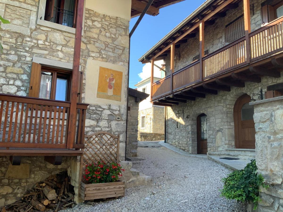 La Dolce Vita Clastra Luaran gambar